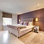 6 Bed In Richmond Oc-g0178 * Gilling