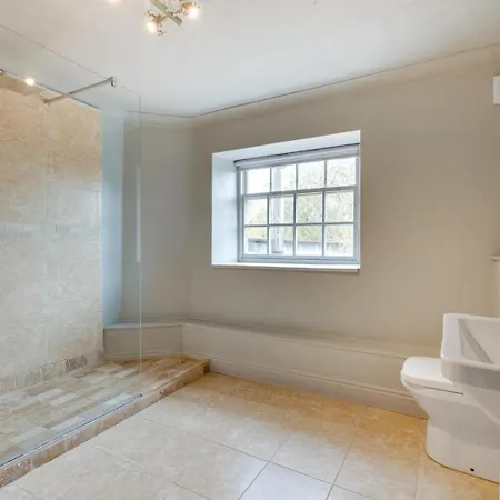 6 Bed In Richmond Oc-g0178 Gilling